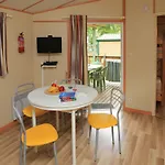 Campsite Oaki Mesnard-la-Barotiere