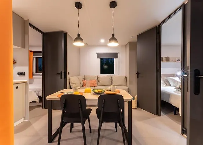 Kemping Oaki Mesnard-la-Barotière